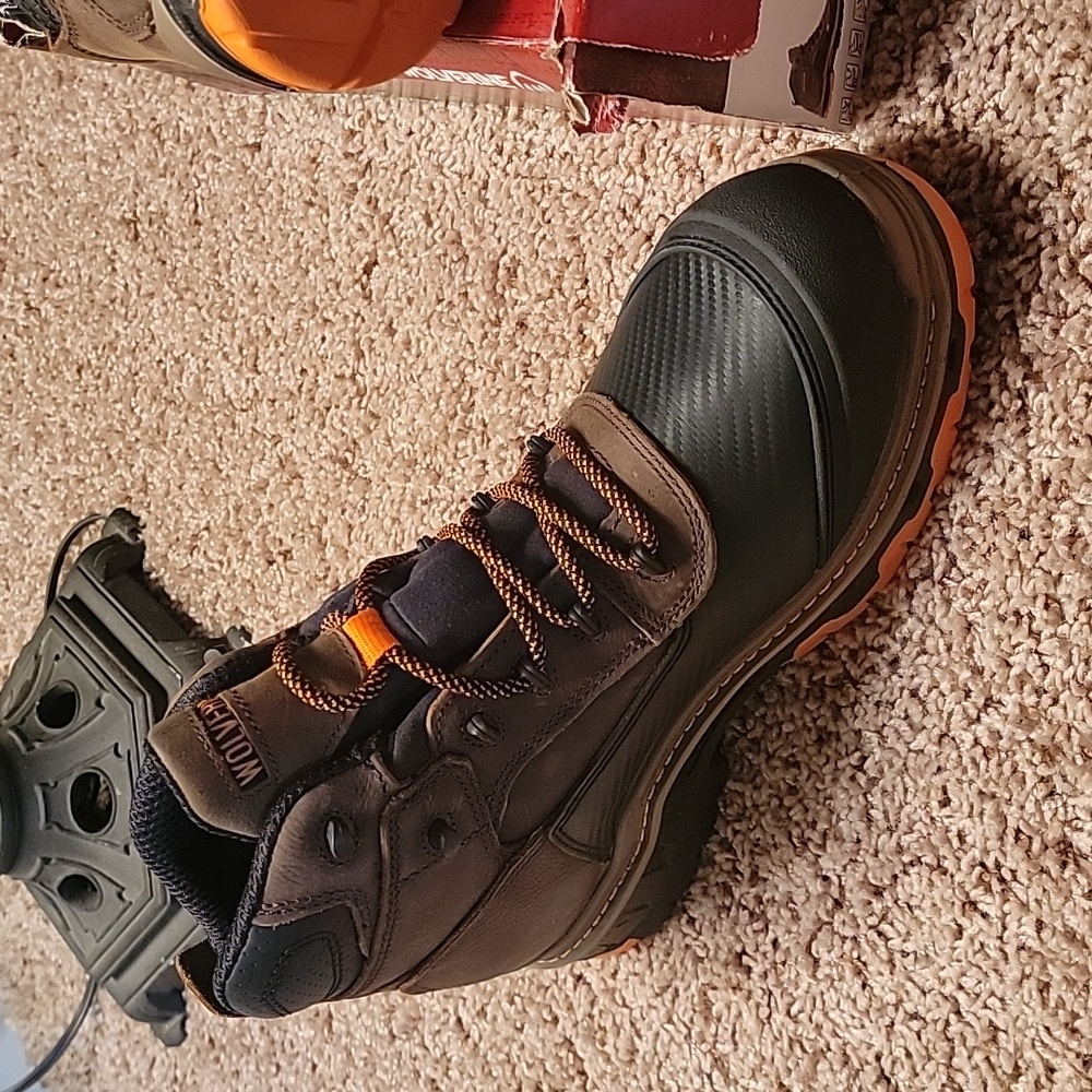 Worn Once Men's Wolverine Size 11 M Steel Toe Work boot - Picture 3 of 5